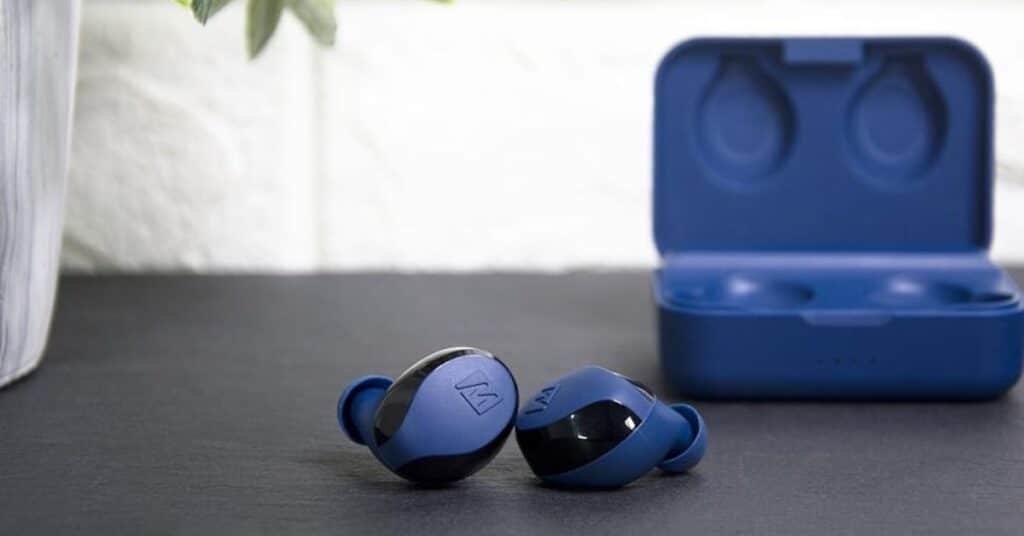 Battery Life And Charging  Hi-Fi Earbuds